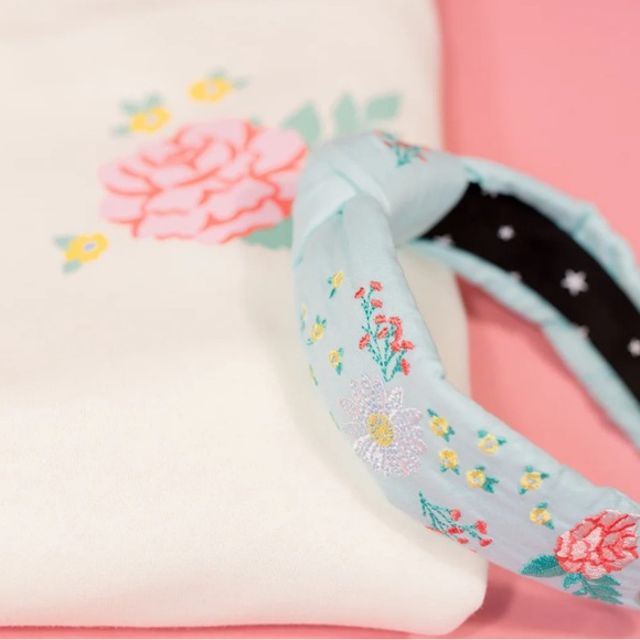 Living Fully Co. Everything is Coming Up Roses Knotted Floral Headband NWT - Picture 2 of 7